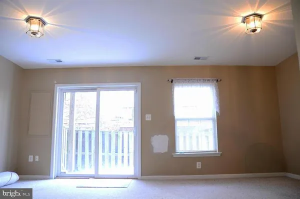 $2,800 | 14337 Legend Glen Court, Gainesville, VA 20155