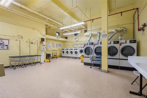 $389,000 | 99-35 59th Avenue, Unit 6C | South Corona