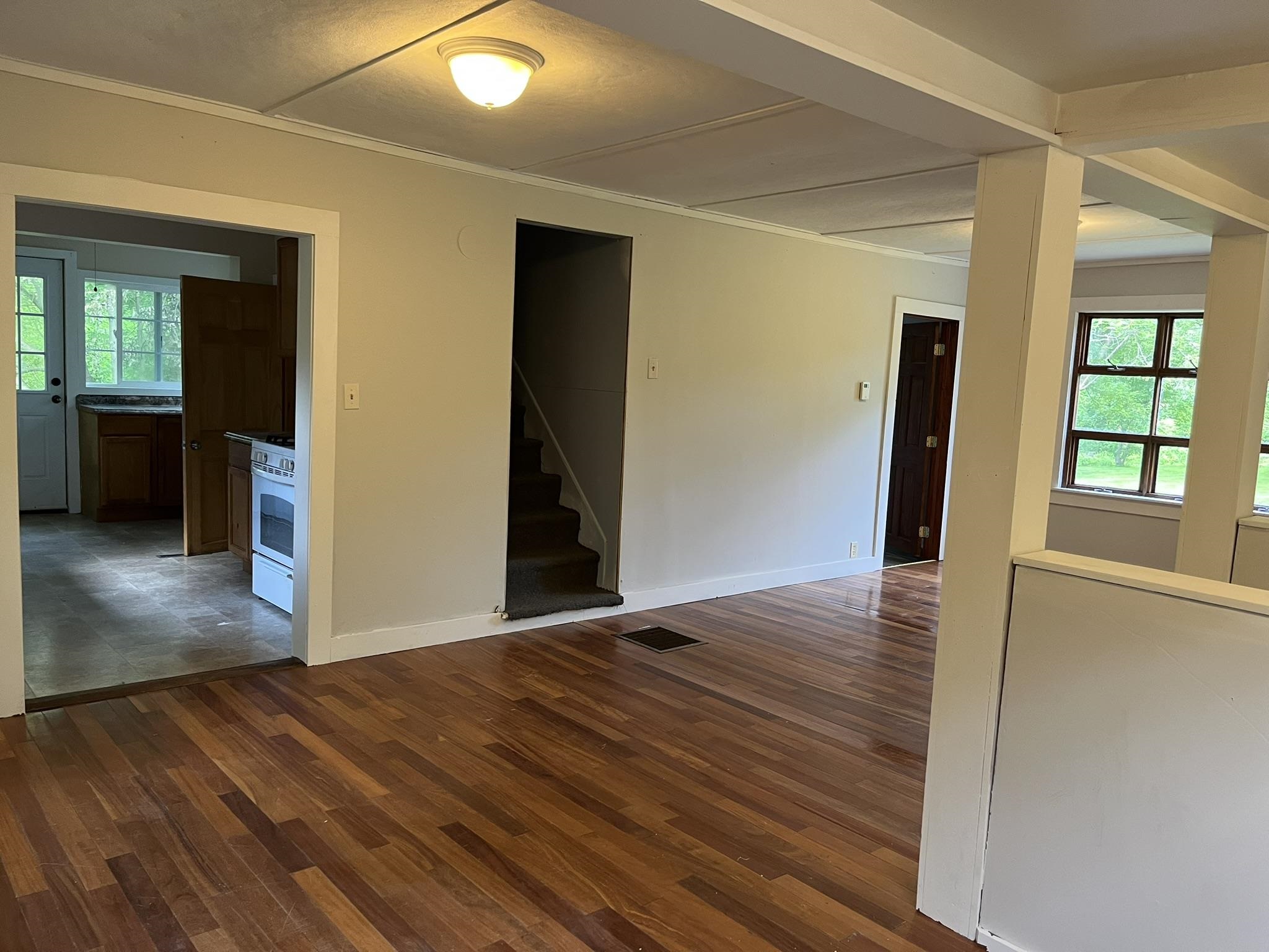 498 Clyde Street Newport, VT 05855 - Photo 11 of 38