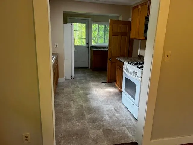 $157,000 | 498 Clyde Street, Newport, VT 05855