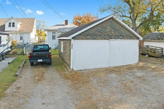 $150,000 | 1316 Raab Avenue, Belleville, IL 62220