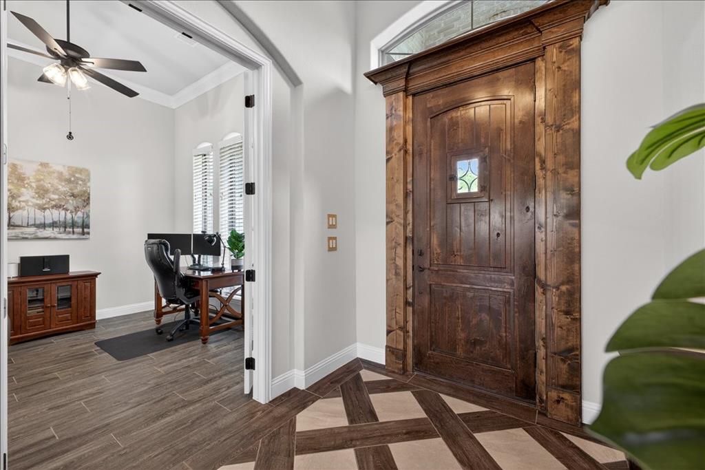 455 Christian Way Azle, TX 76020 - Photo 4 of 38