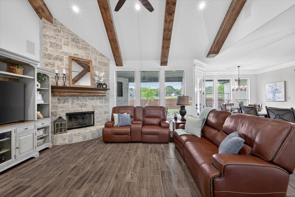 455 Christian Way Azle, TX 76020 - Photo 9 of 38