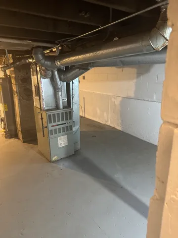 $1,600 | 15829 Loomis Avenue, Harvey, IL 60426