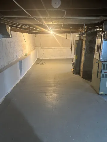 $1,600 | 15829 Loomis Avenue, Harvey, IL 60426