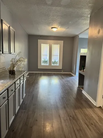 $1,600 | 15829 Loomis Avenue, Harvey, IL 60426