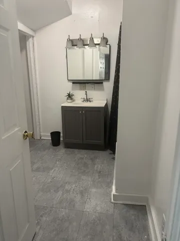 $1,600 | 15829 Loomis Avenue, Harvey, IL 60426