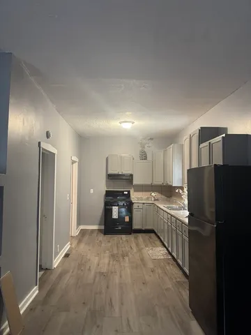 $1,600 | 15829 Loomis Avenue, Harvey, IL 60426