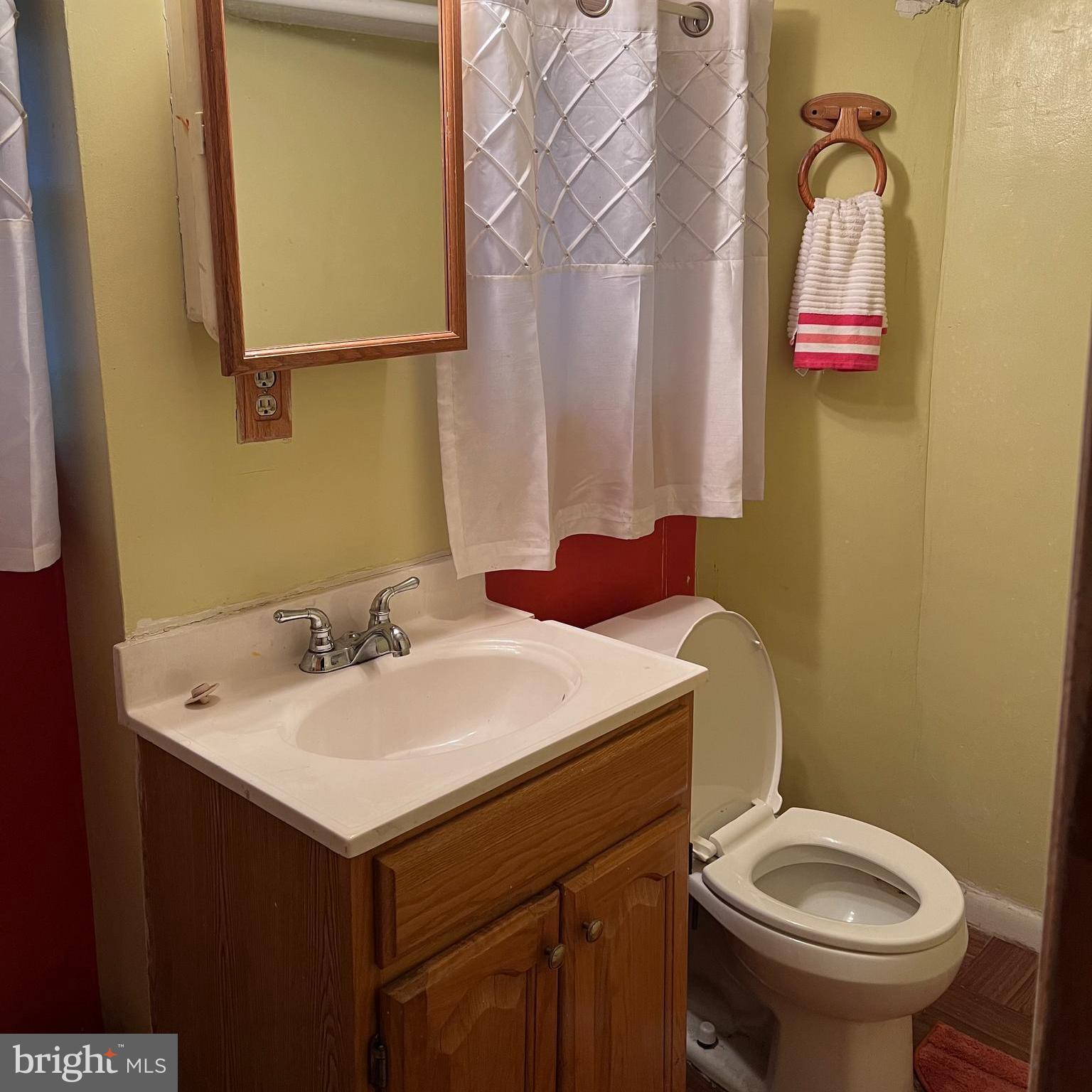 106 R Street Northeast Washington, DC 20002 - Photo 32 of 34 Basement Bath