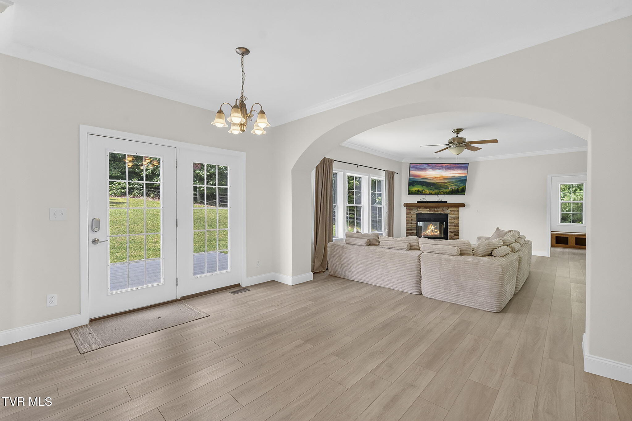 23767 Archery Range Road Bristol, VA 24202 - Photo 11 of 41 11