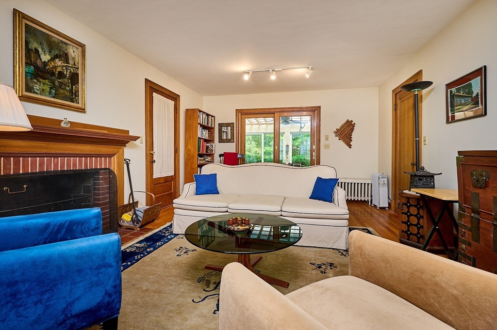 68 Blue Hills Road Amherst, MA 01002 - Photo 9 of 40 Gallery Image 9
