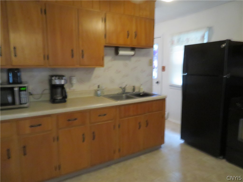 8 Pinecrest Road New Hartford, NY 13413 - Photo 10 of 14