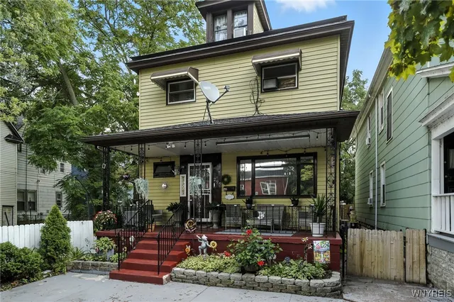 $349,900 | 295 Hoyt Street, Buffalo, NY 14213