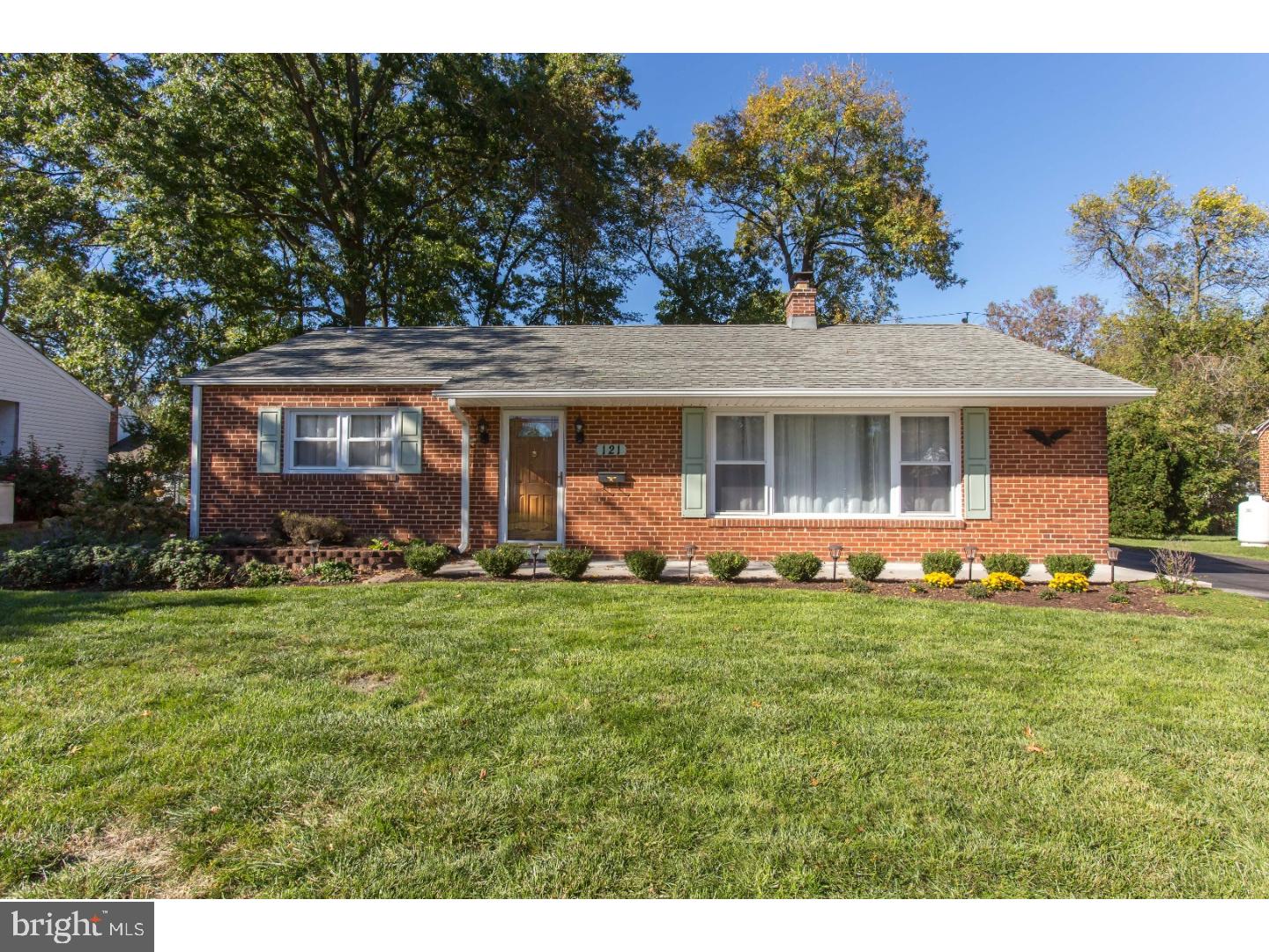 121 Ridgeland Road Wilmington, DE 19803 - Photo 1 of 25 Gallery Image 1
