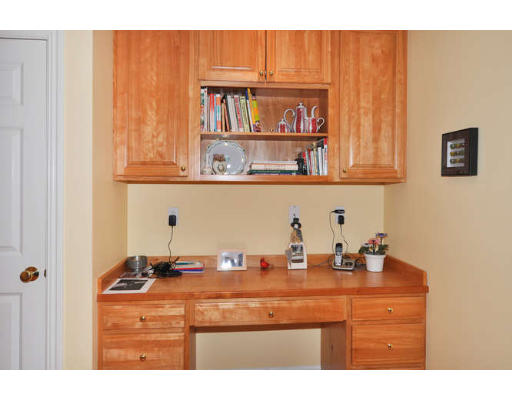 44 Little Pond Road Northborough, MA 01532 - Photo 7 of 21 Gallery Image 7