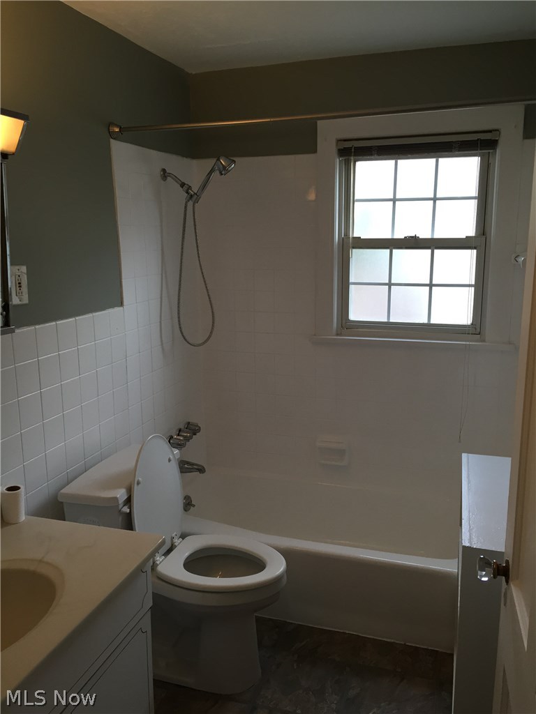 3686 Daleford Road, Unit UP Cleveland, OH 44120 - Photo 5 of 13