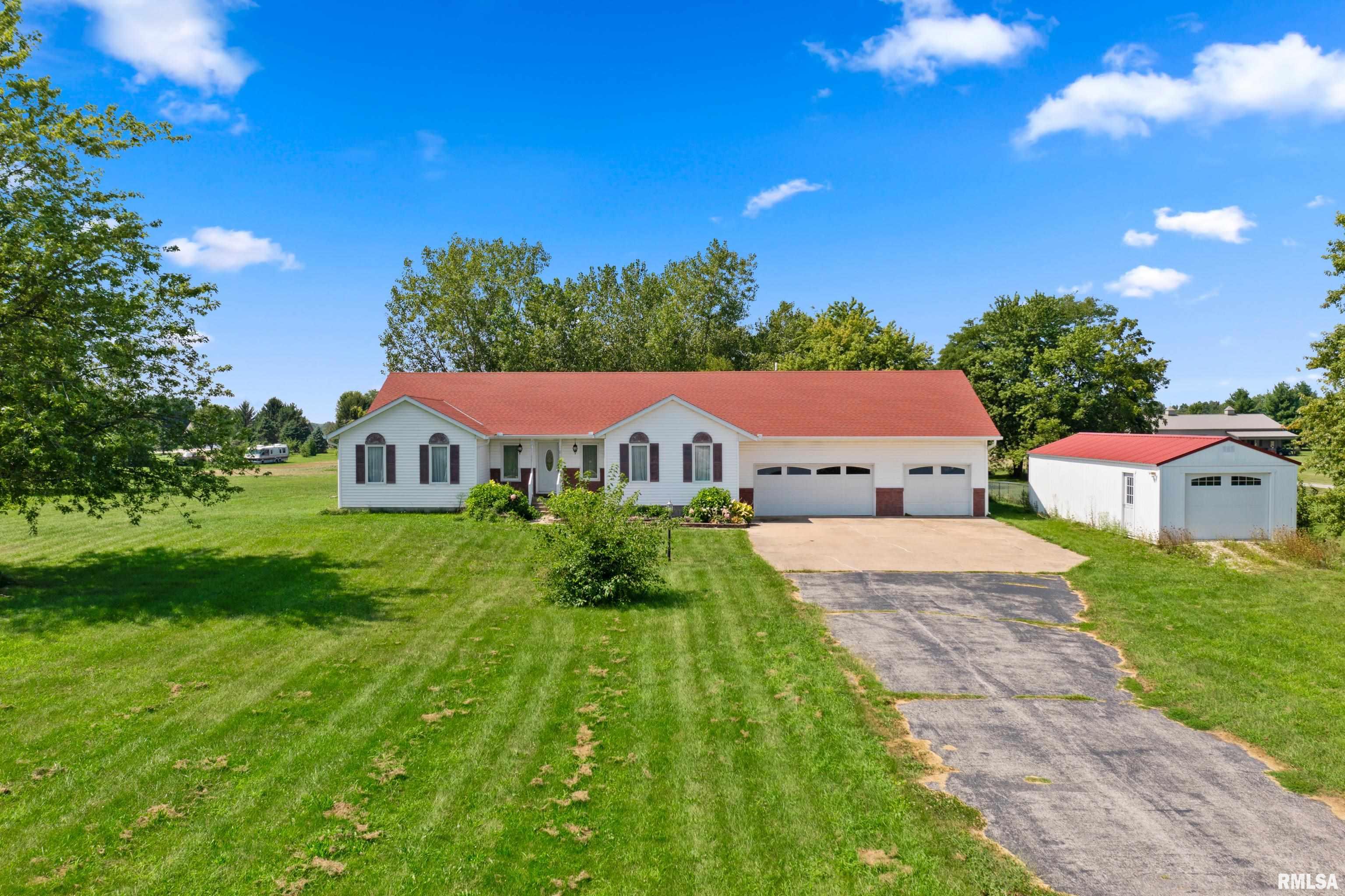 1131 North Nofsinger Road Metamora, IL 61548 - Photo 1 of 29 Gallery Image 1
