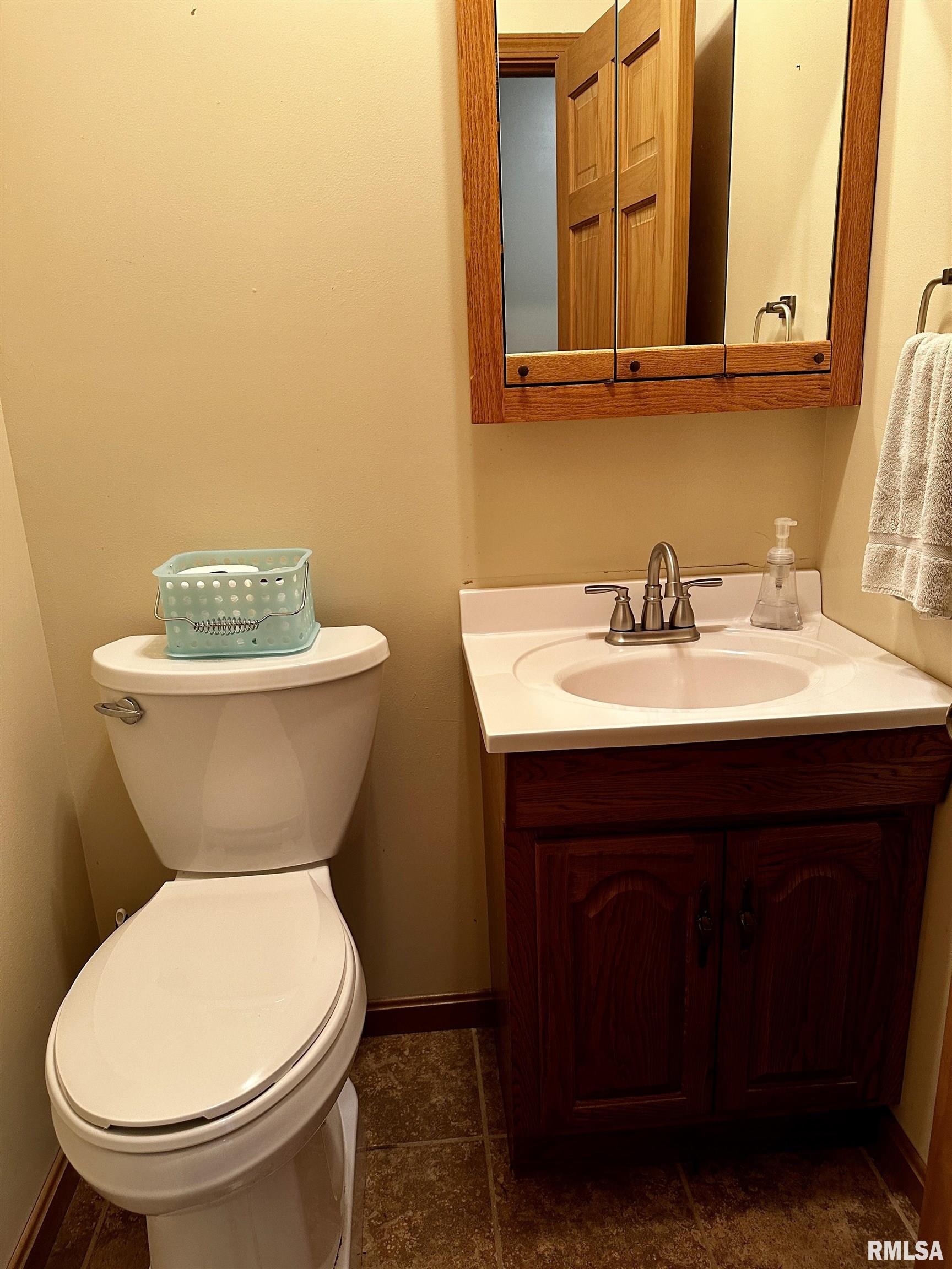 1131 North Nofsinger Road Metamora, IL 61548 - Photo 16 of 29 Gallery Image 16