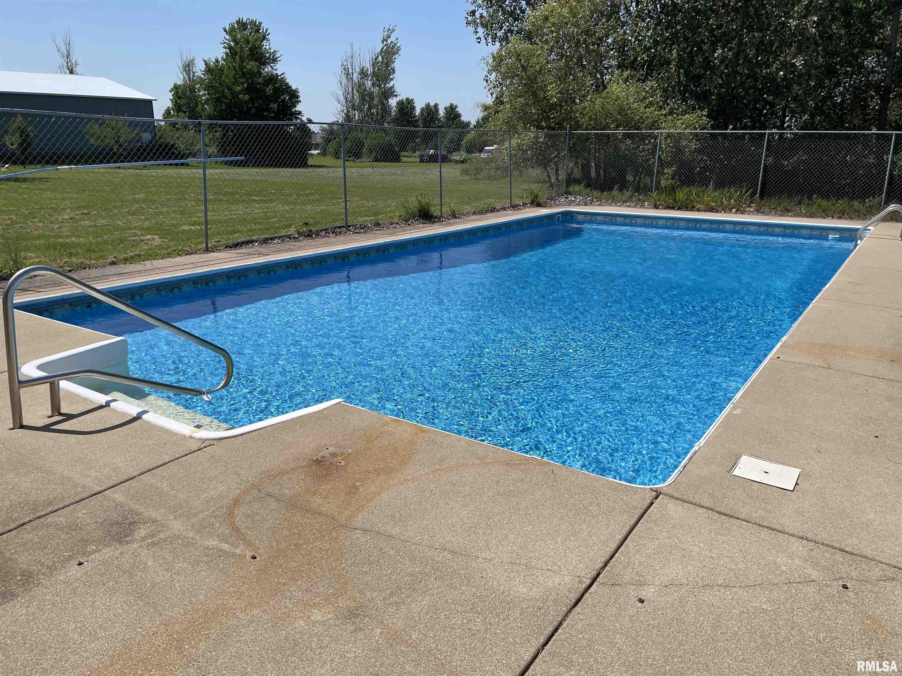 1131 North Nofsinger Road Metamora, IL 61548 - Photo 19 of 29 Gallery Image 19