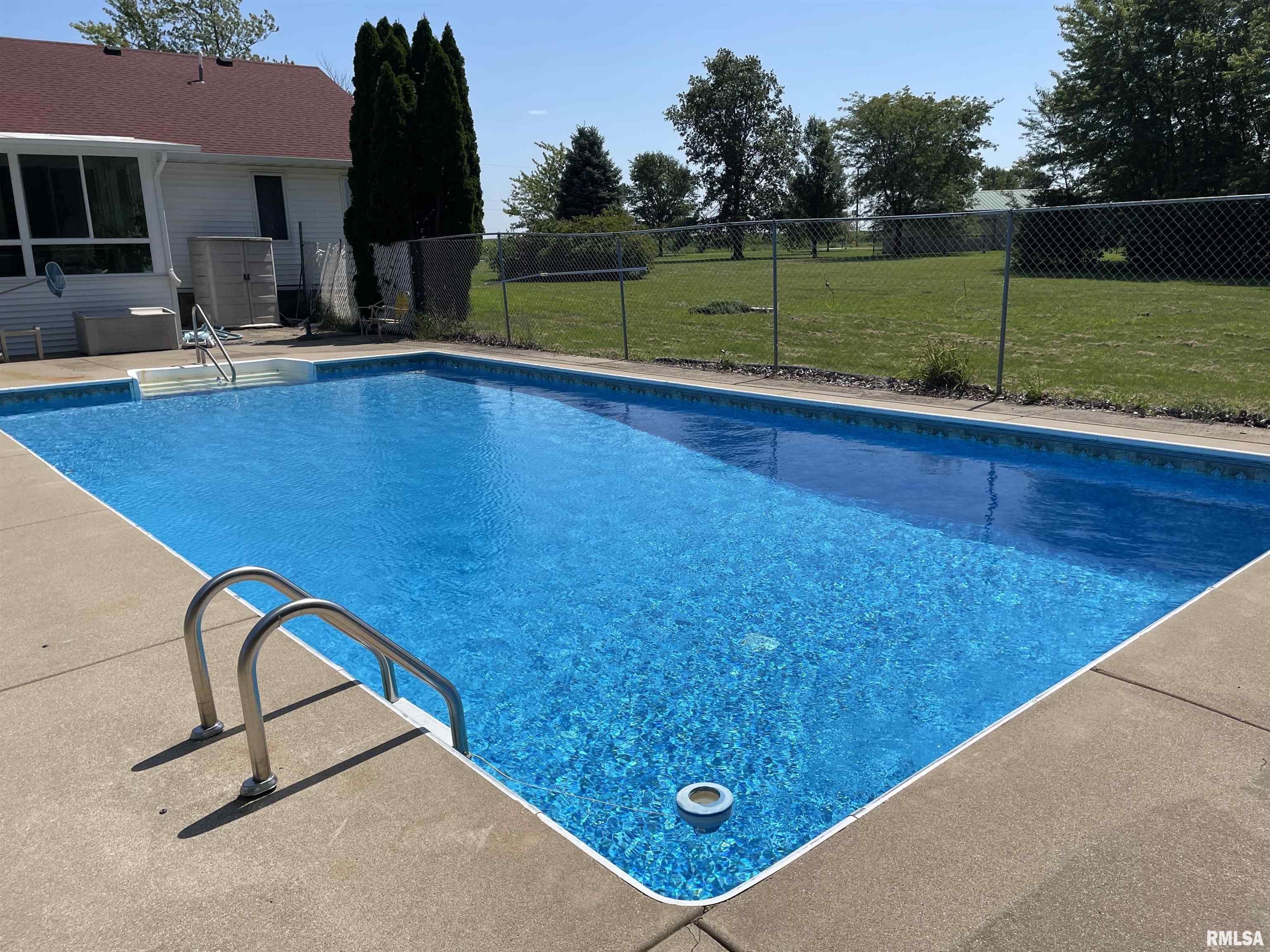 1131 North Nofsinger Road Metamora, IL 61548 - Photo 21 of 29 Gallery Image 21