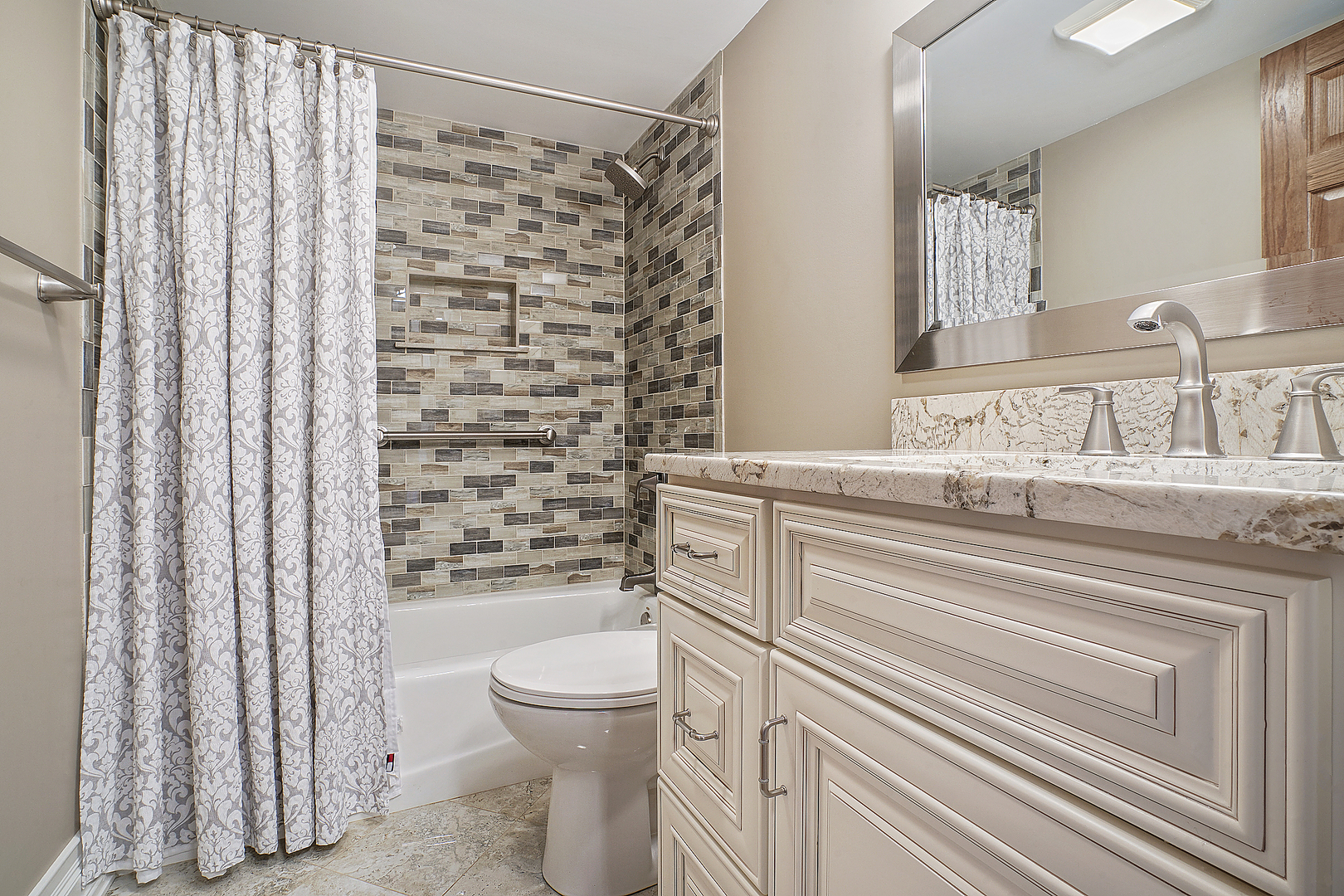 9007 South Roberts Road, Unit 1A Hickory Hills, IL 60457 - Photo 11 of 15