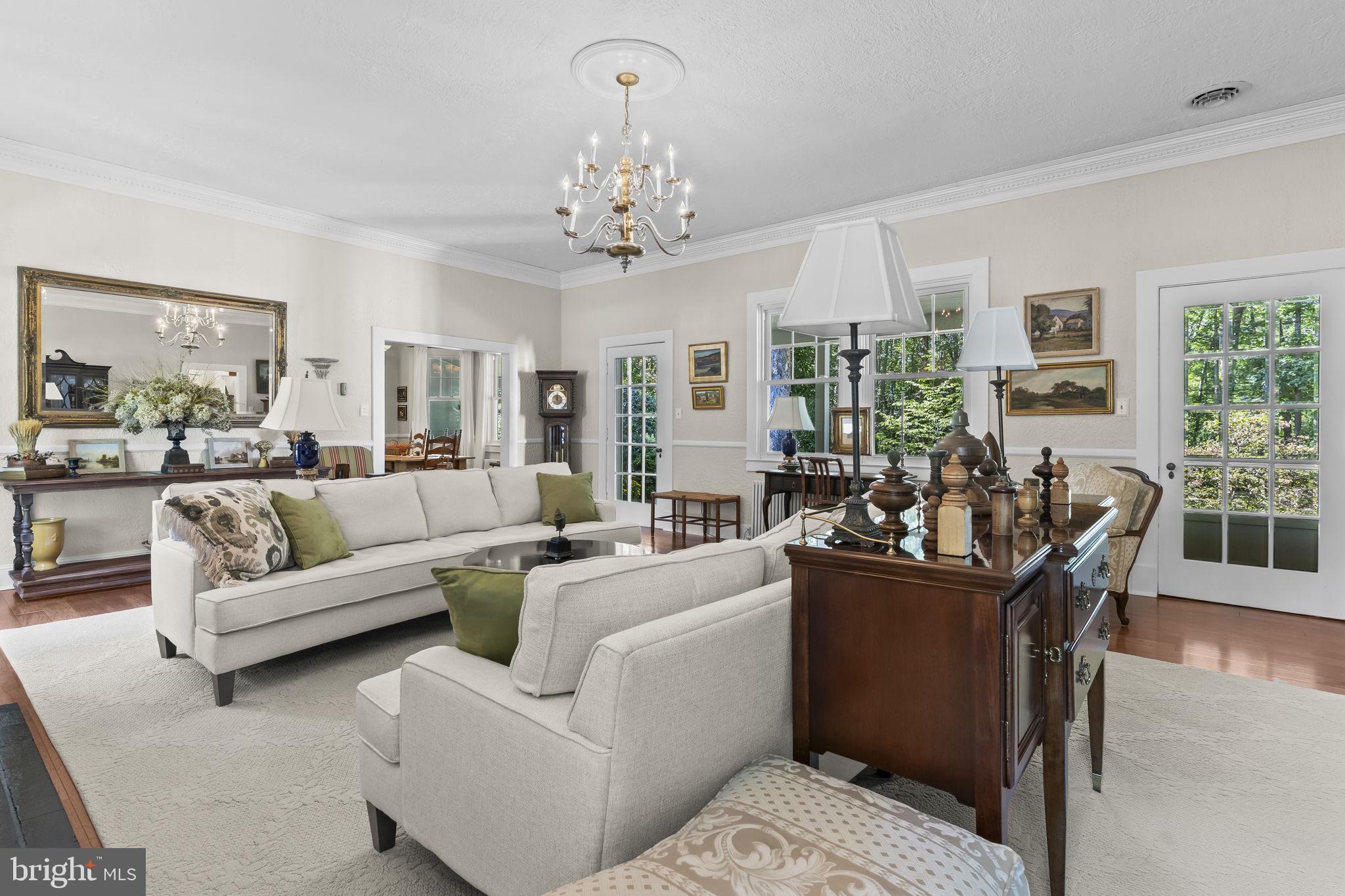 8150 Fairground Road La Plata, MD 20646 - Photo 29 of 100 livingroom