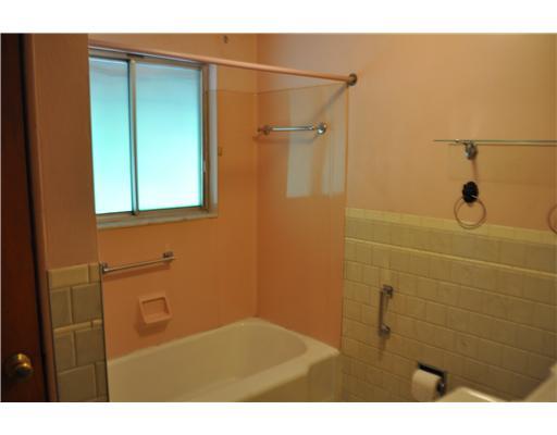 218 Provost Road Overbrook, PA 15227 - Photo 5 of 10 Full Bath.