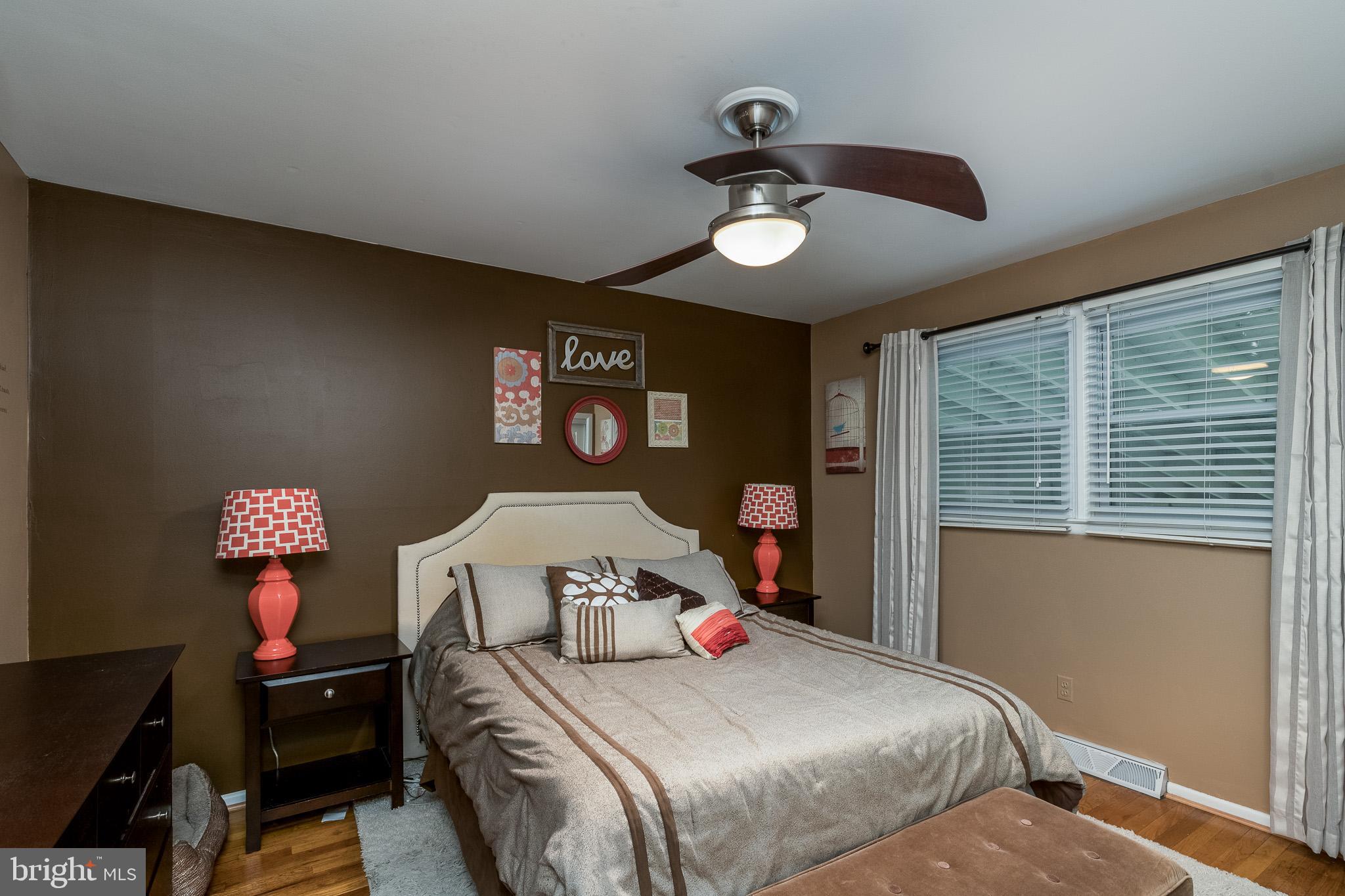 5200 Larlin Road Baltimore, MD 21227 - Photo 11 of 24 Master Bedroom