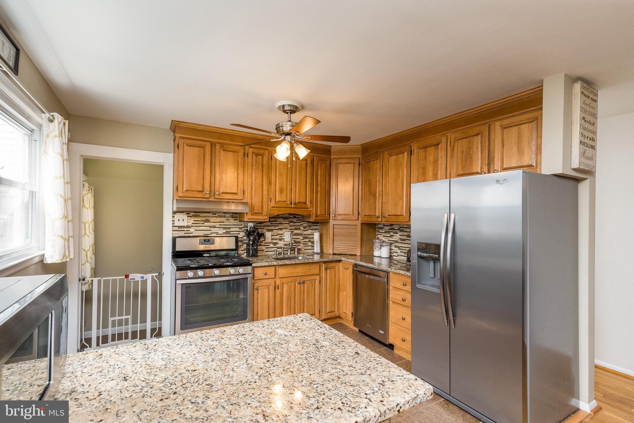 5200 Larlin Road Baltimore, MD 21227 - Photo 7 of 24 Kitchen (alt view)