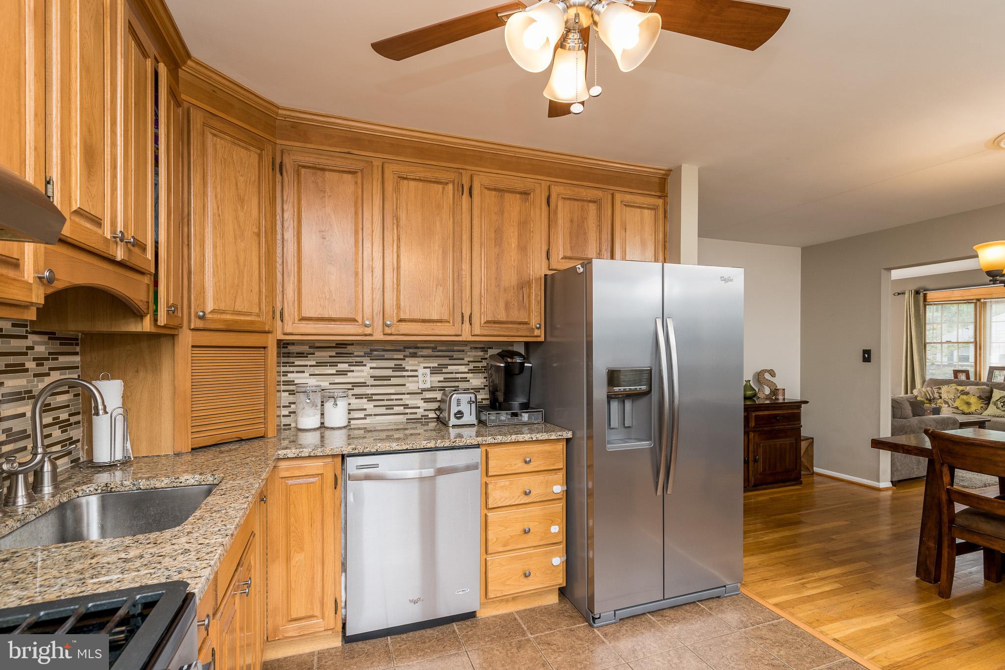 5200 Larlin Road Baltimore, MD 21227 - Photo 9 of 24 Kitchen (alt view)