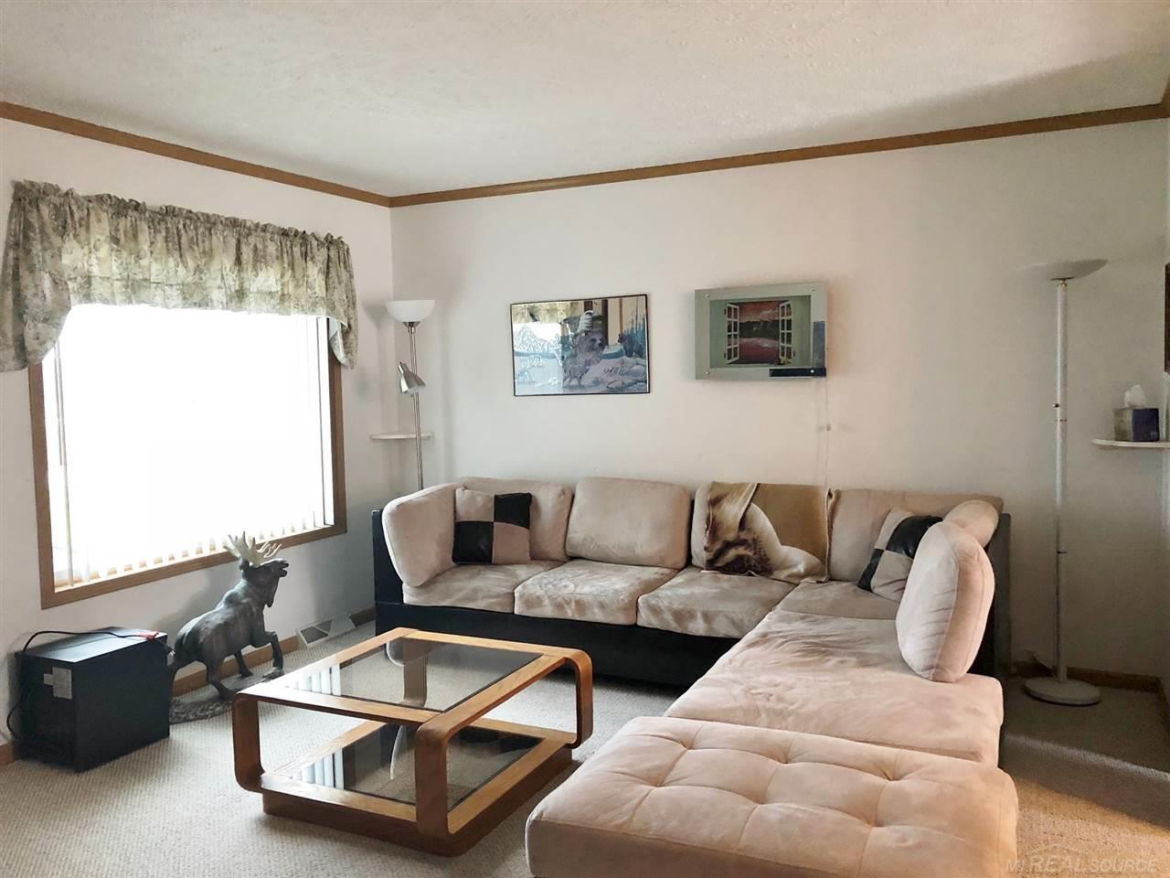 5419 Norman Road Jeddo, MI 48032 - Photo 7 of 22 31400174-6.JPG