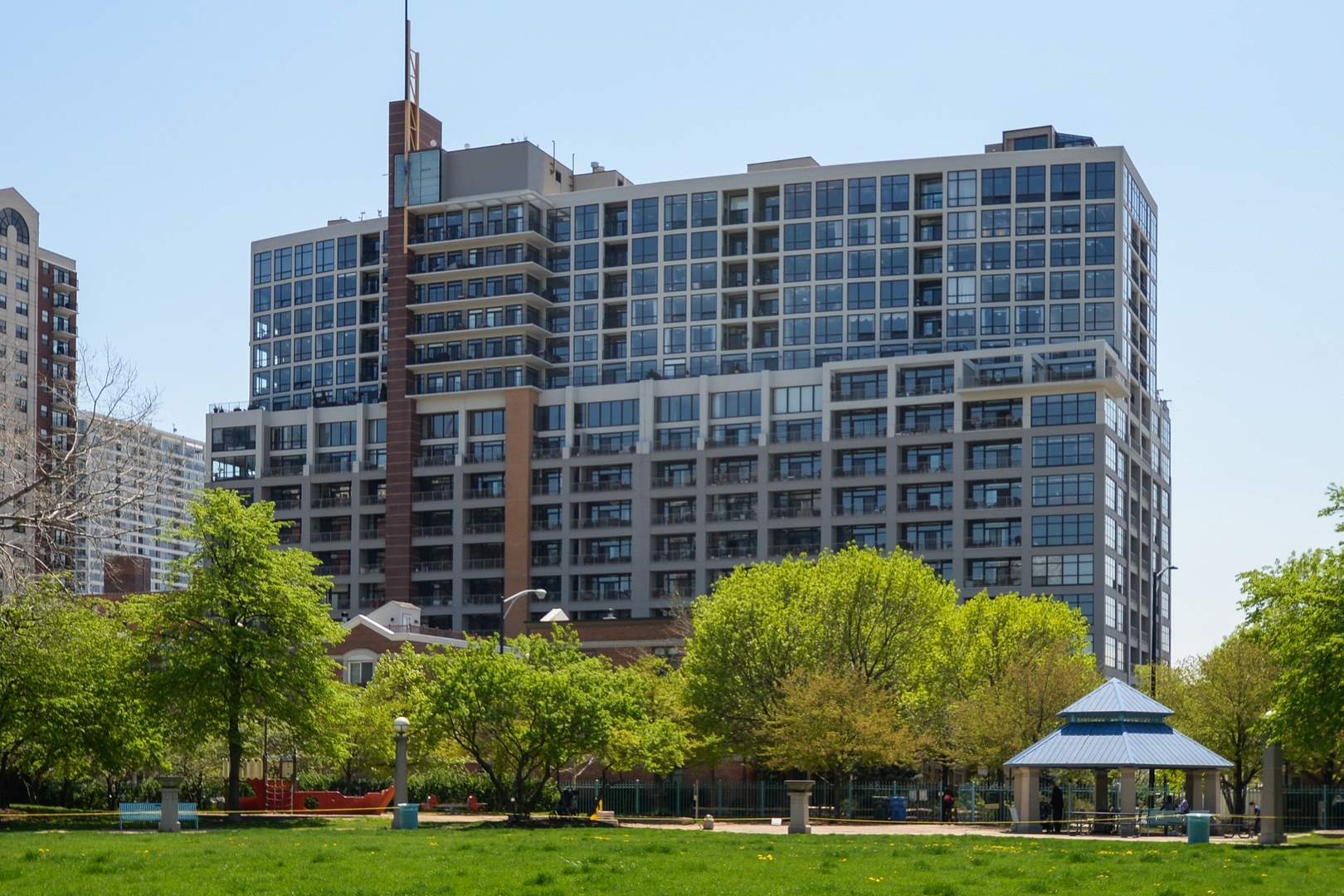 1530 South State Street, Unit 14L Chicago, IL 60605 - Photo 1 of 23