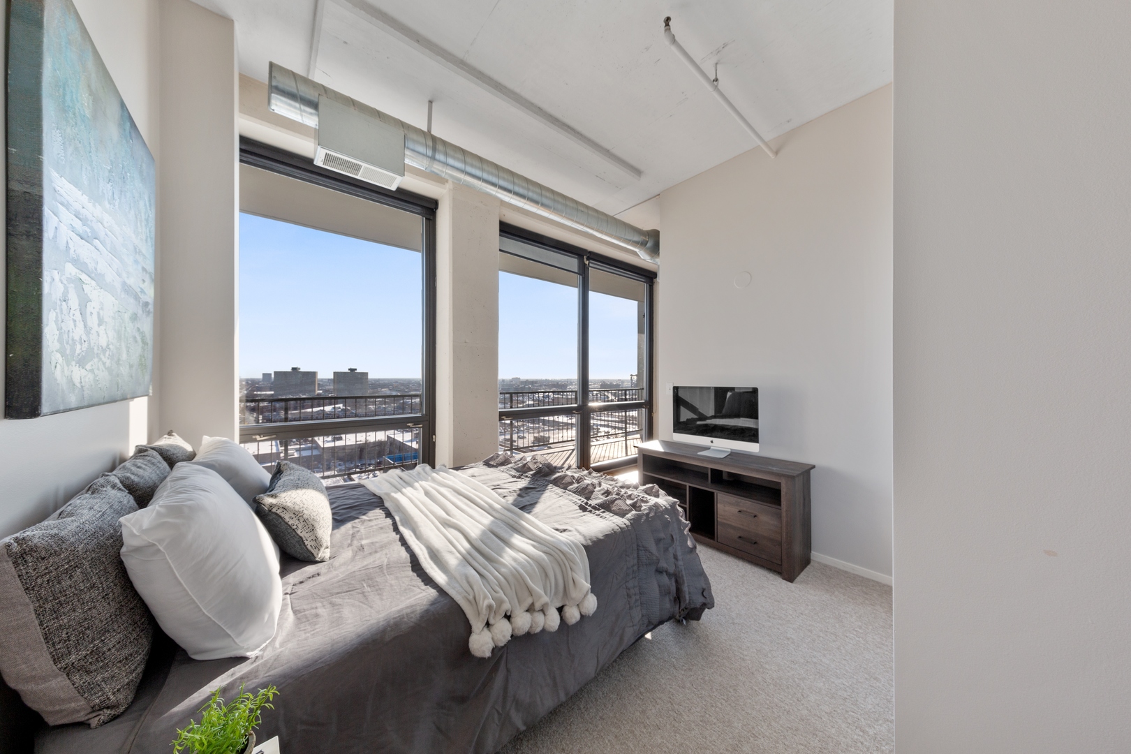1530 South State Street, Unit 14L Chicago, IL 60605 - Photo 15 of 23