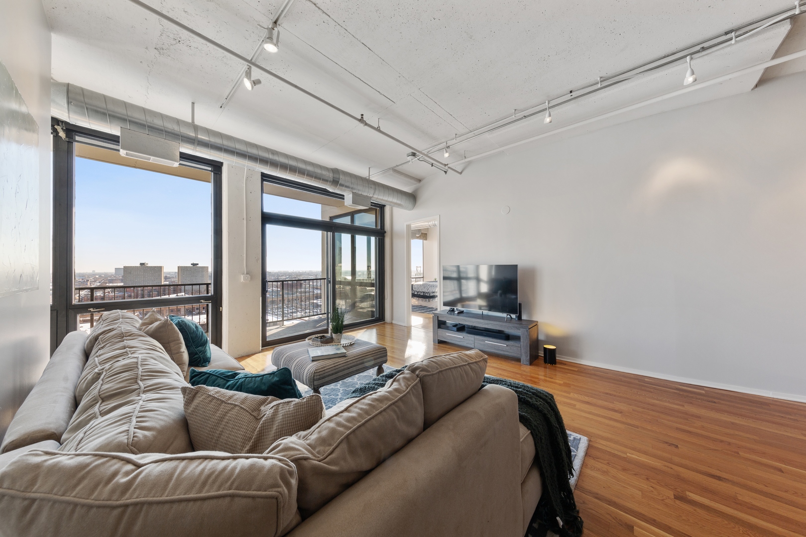 1530 South State Street, Unit 14L Chicago, IL 60605 - Photo 9 of 23