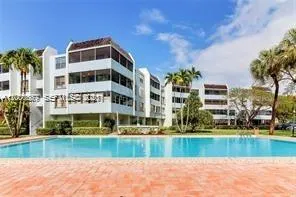 $335,000 | 10850 North Kendall Drive, Unit 414, Miami, FL 33176
