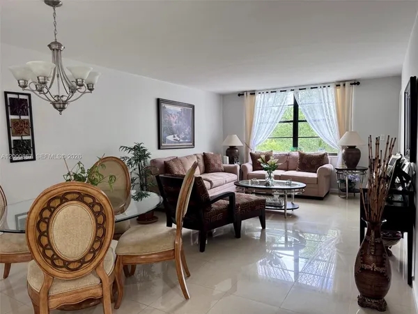 $335,000 | 10850 North Kendall Drive, Unit 414, Miami, FL 33176