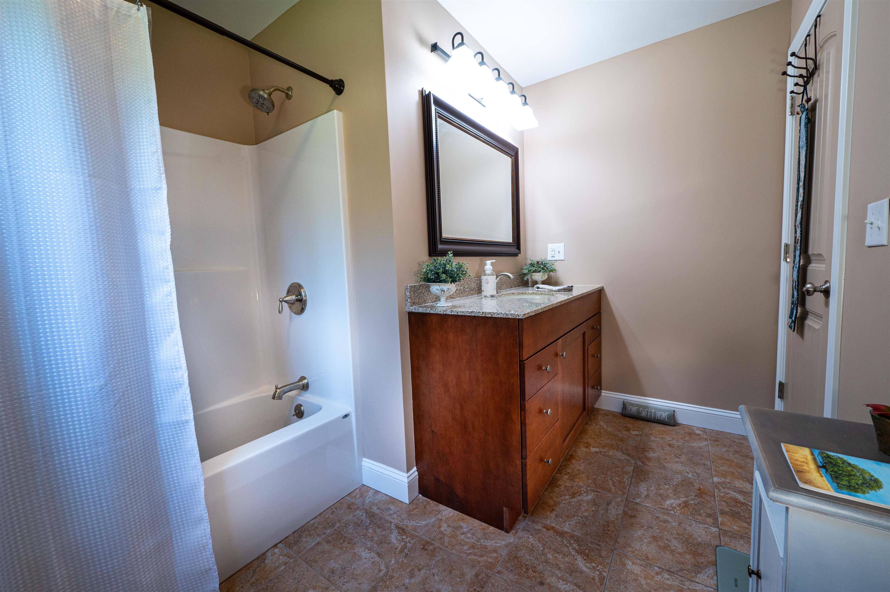 91 Pineview Drive Candia, NH 03034 - Photo 15 of 35