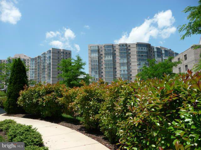 19355 Cypress Ridge Terrace, Unit 1003 Leesburg, VA 20176 - Photo 8 of 29 RIVERVIEW BUILDING
