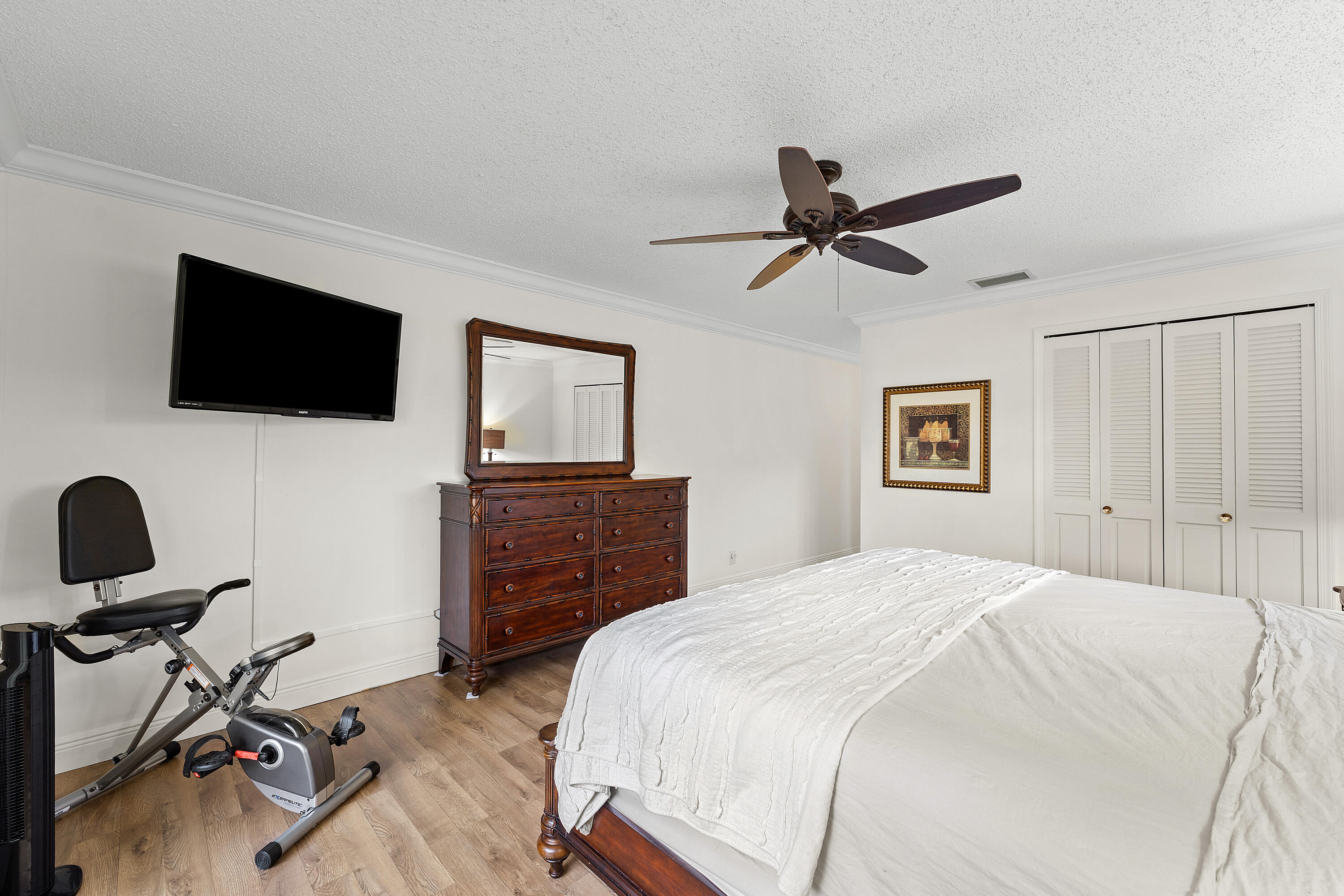 4863 Hawkwood Road, Unit B Boynton Beach, FL 33436 - Photo 9 of 16 Primary