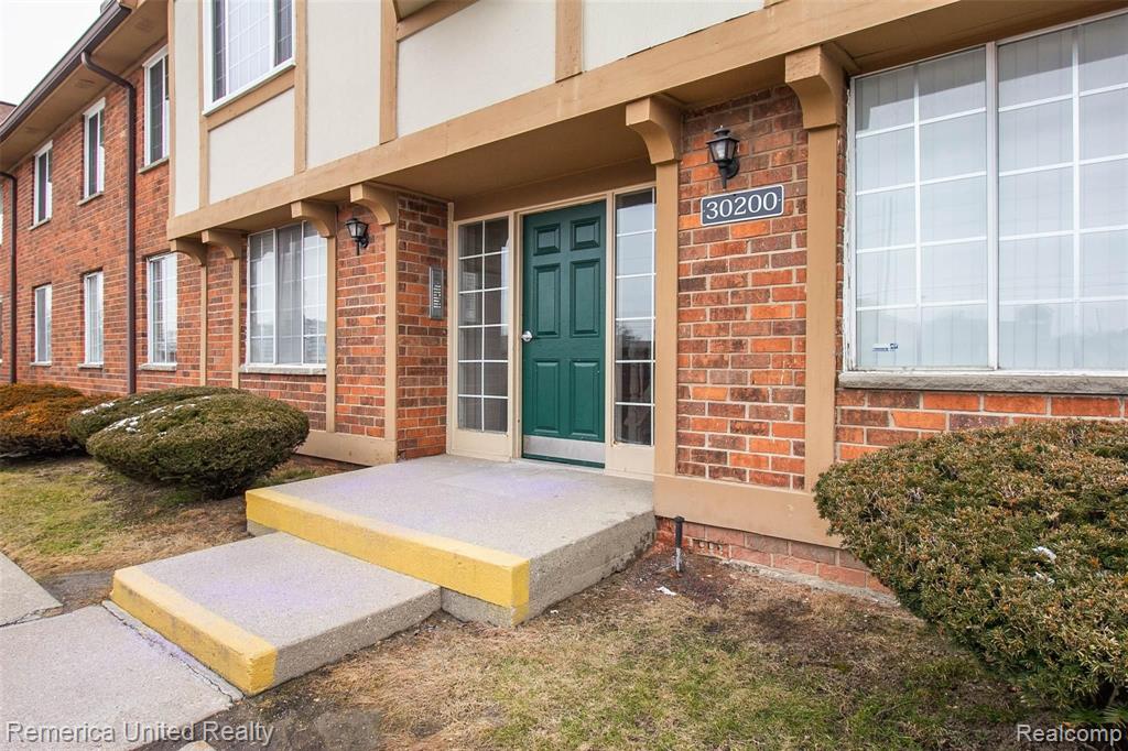 30200 Southfield Road, Unit 104 Southfield, MI 48076 - Photo 4 of 25