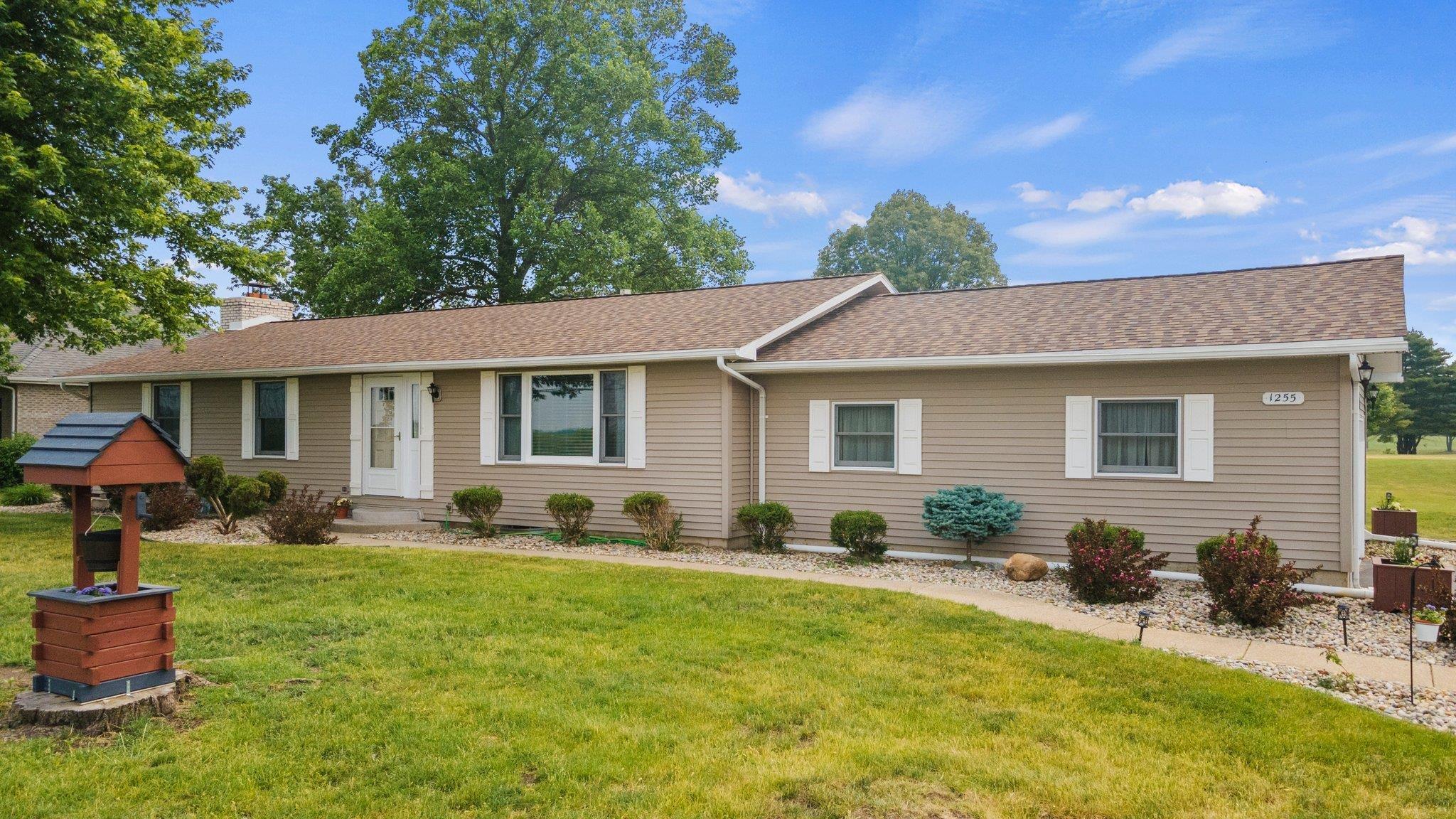 1255 South Zimmer Road Warsaw, IN 46580 - Photo 1 of 32 Gallery Image 1