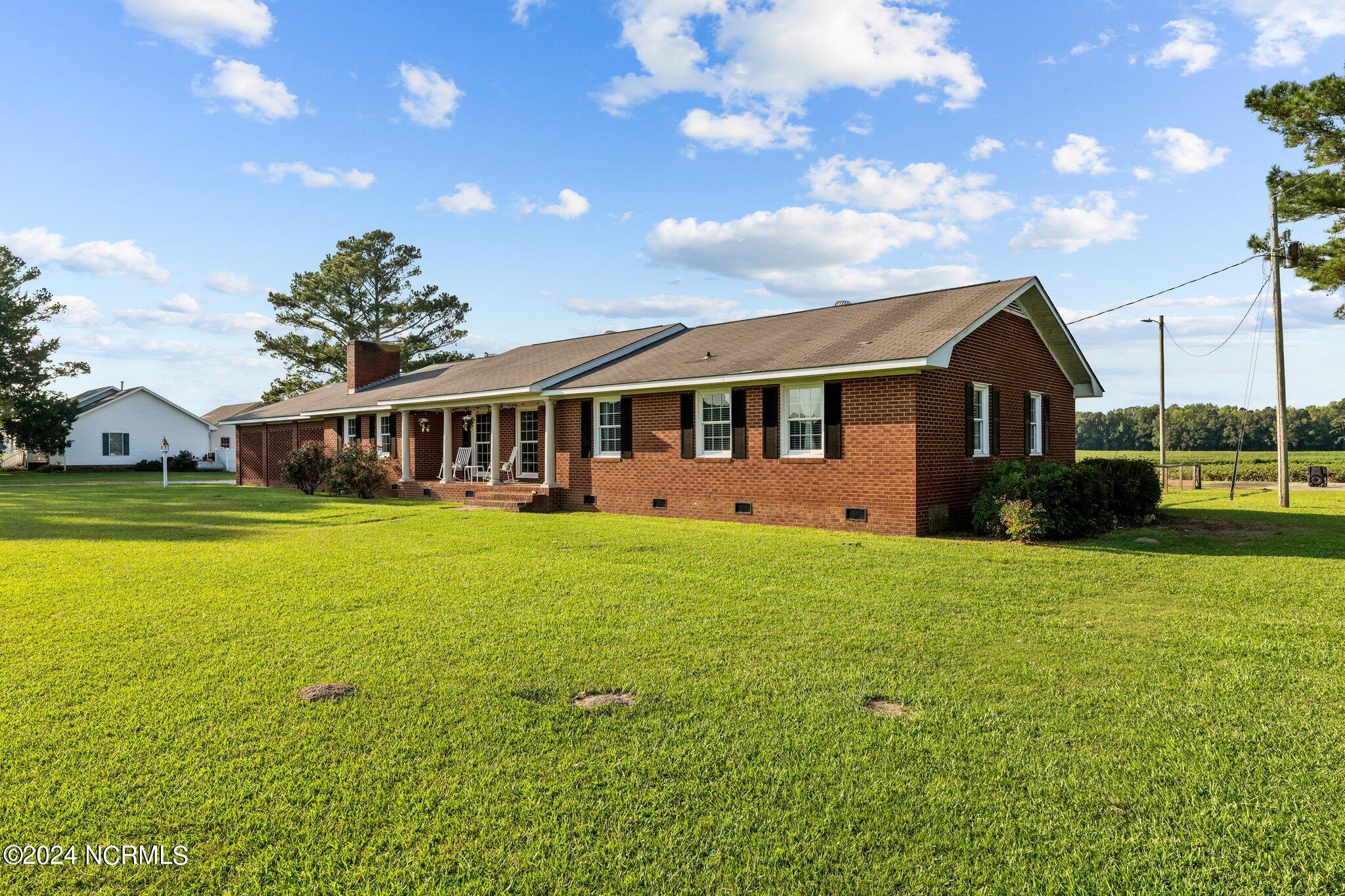775 Gray Road Vanceboro, NC 28586 - Photo 2 of 48 43-web-or-mls-DSC_1009