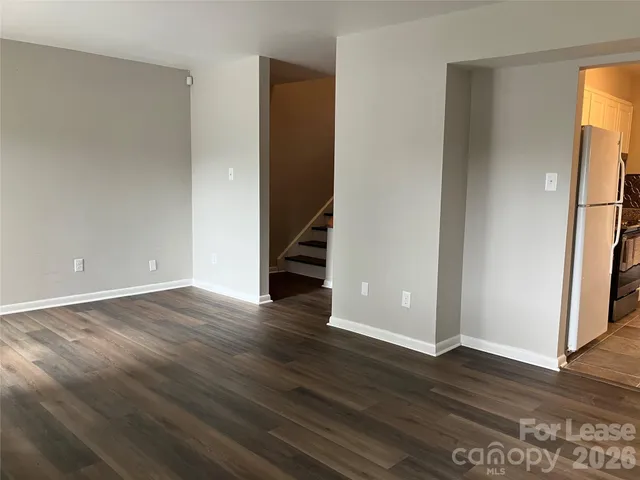 $1,895 | 7942 Westcape Drive, Denver, NC 28037