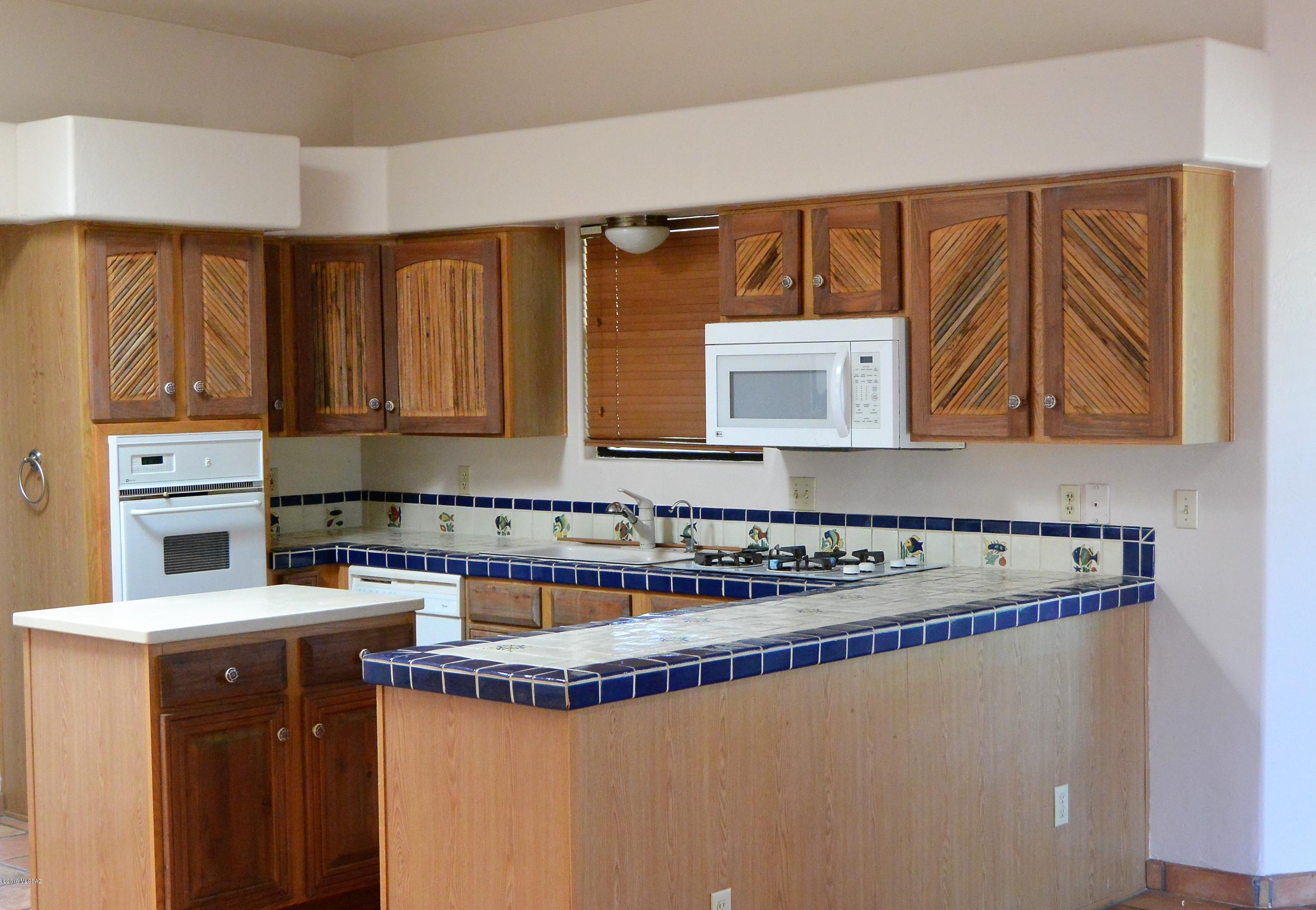 730 North Cody Loop Road Oracle, AZ 85623 - Photo 10 of 35