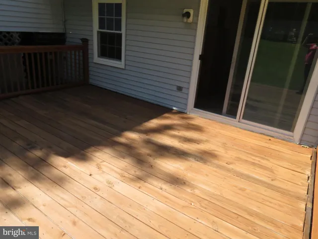 a view of backyard with garden