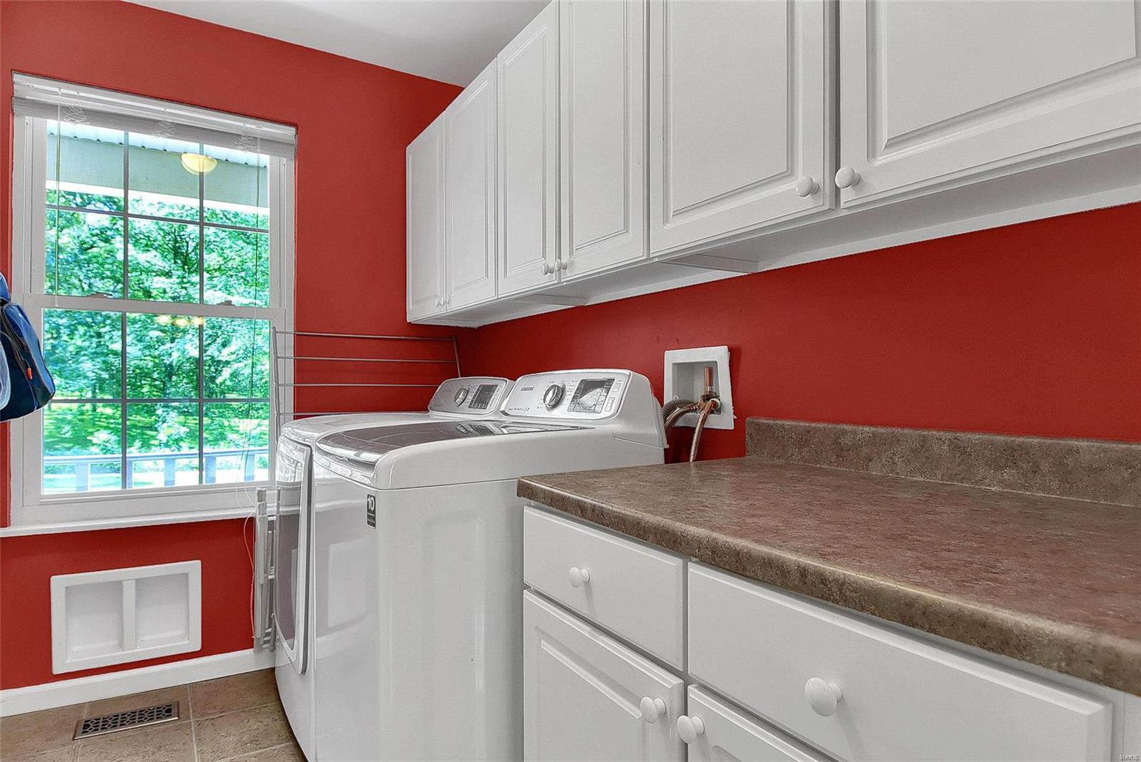 527 East Jackson Road St. Louis, MO 63119 - Photo 15 of 40 Gallery Image 15