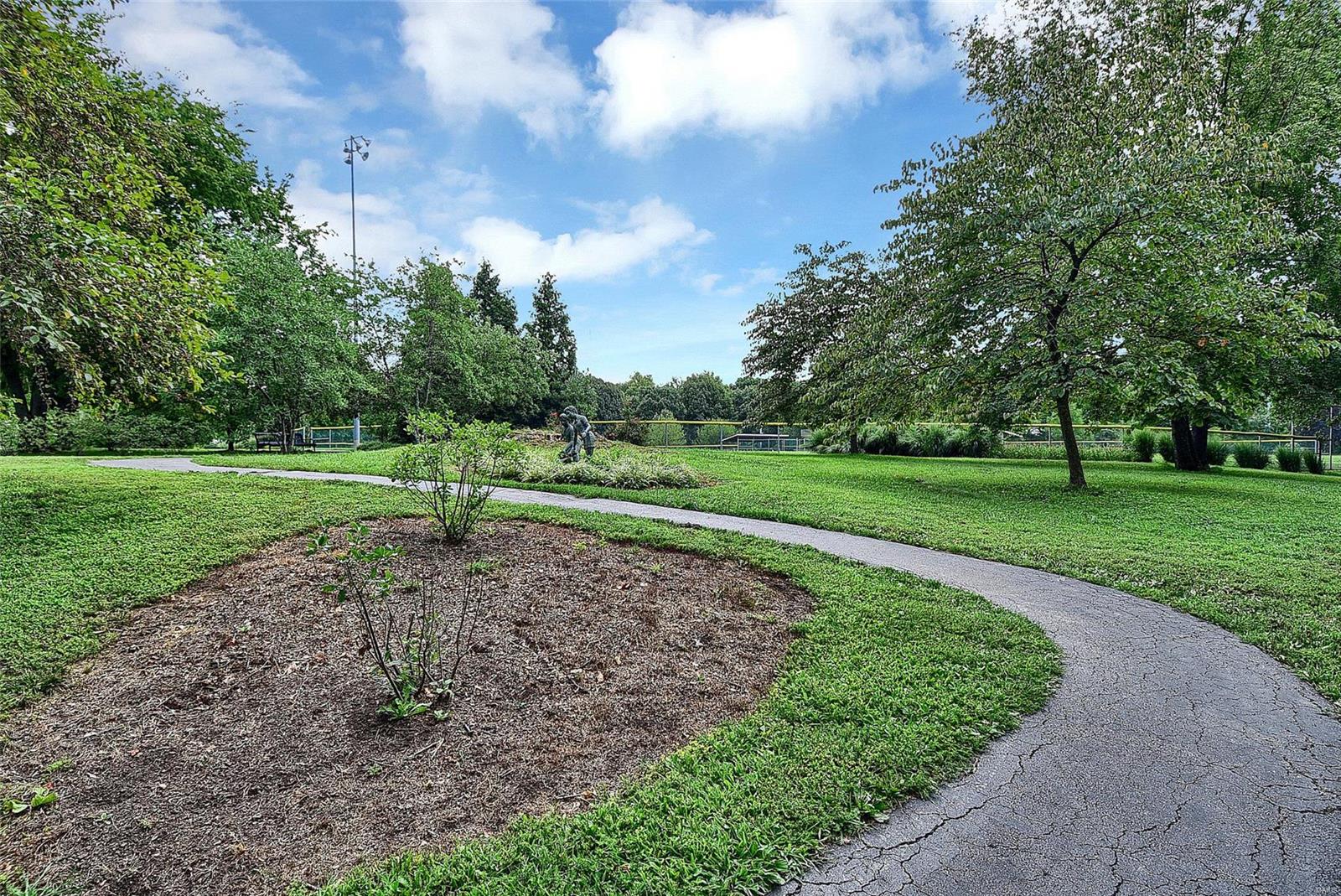 527 East Jackson Road St. Louis, MO 63119 - Photo 40 of 40 Gallery Image 40