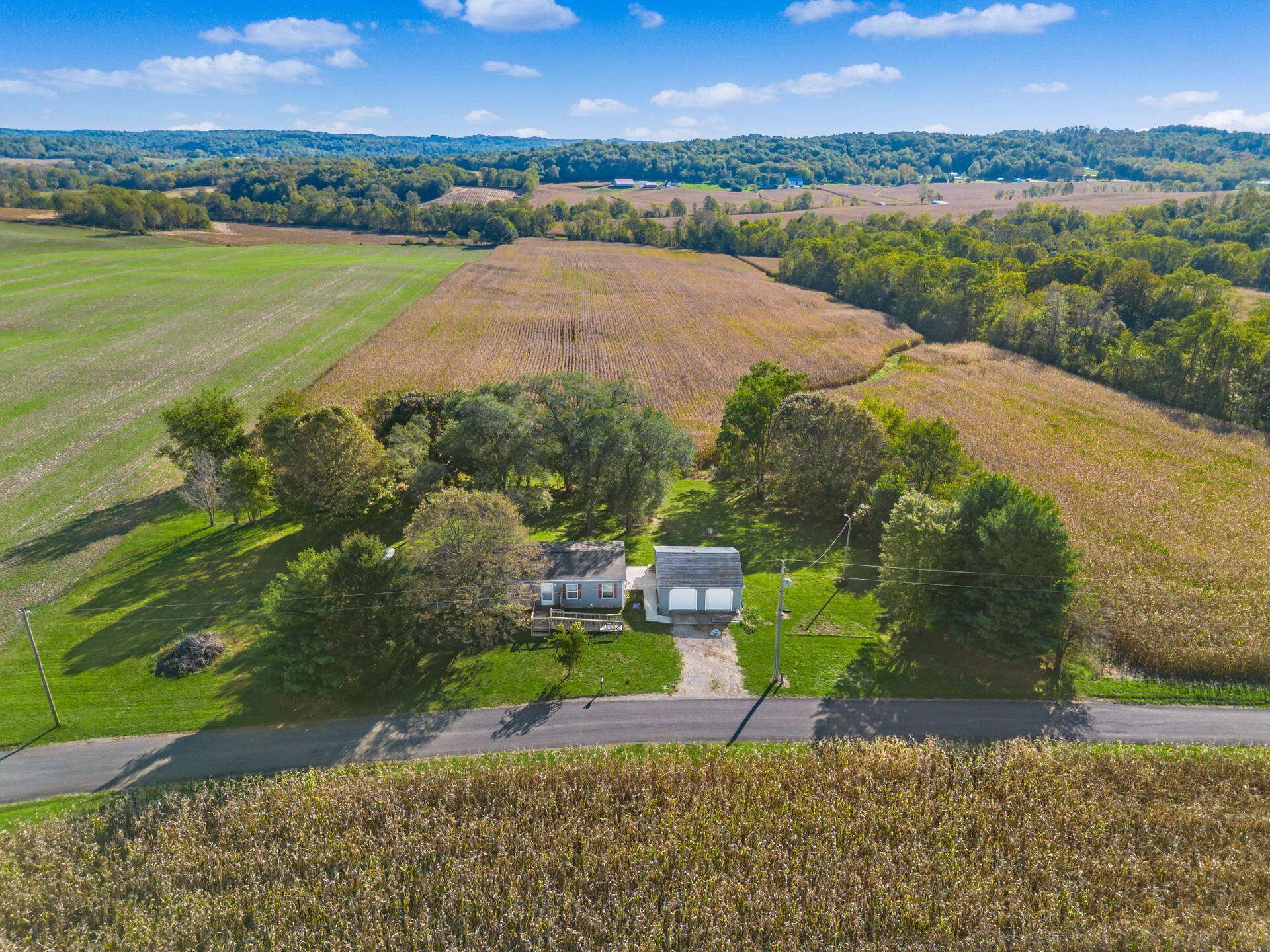 4395 Julian Road Southwest Lancaster, OH 43130 - Photo 2 of 43 002_5719c_i 4395 Julian 002-2