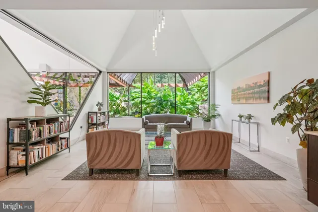 $599,900 | 1301 North Courthouse Road, Unit 1810, Arlington, VA 22201