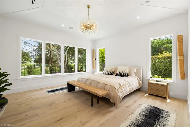 $5,900,000 | 565 Whispering Pine Lane, Naples, FL 34103